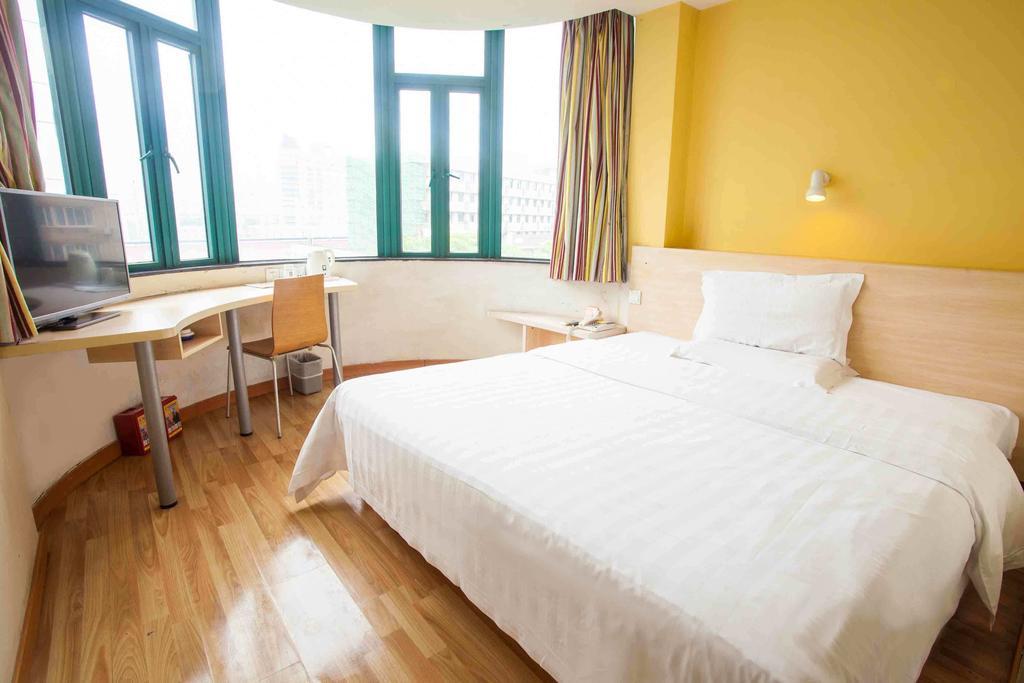 7Days Inn Changsha Xiangjiazhong Road Kaifu Temple Rom bilde
